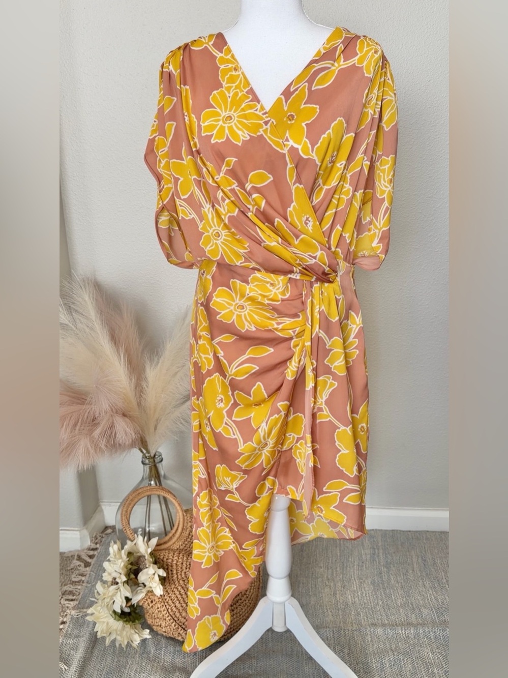 NWT Forever 21 - Wedding Guest Floral Dress for Women